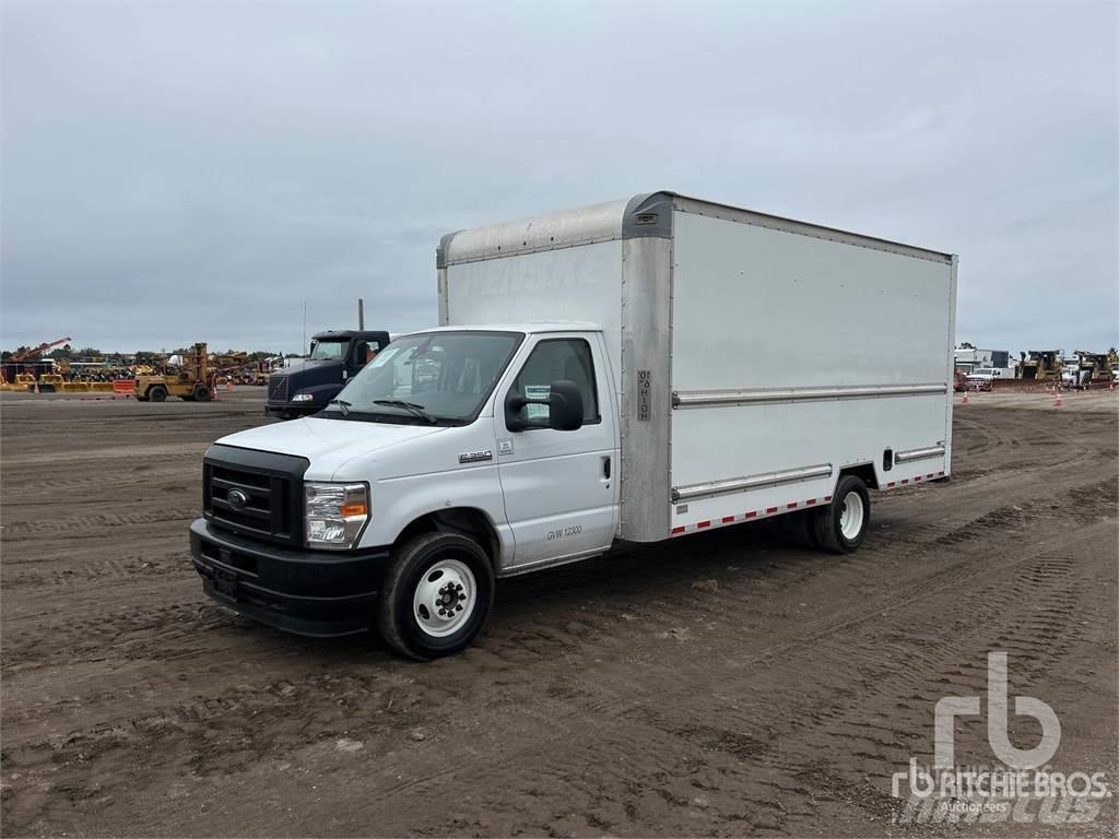 Ford E350 شاحنة مقفلة