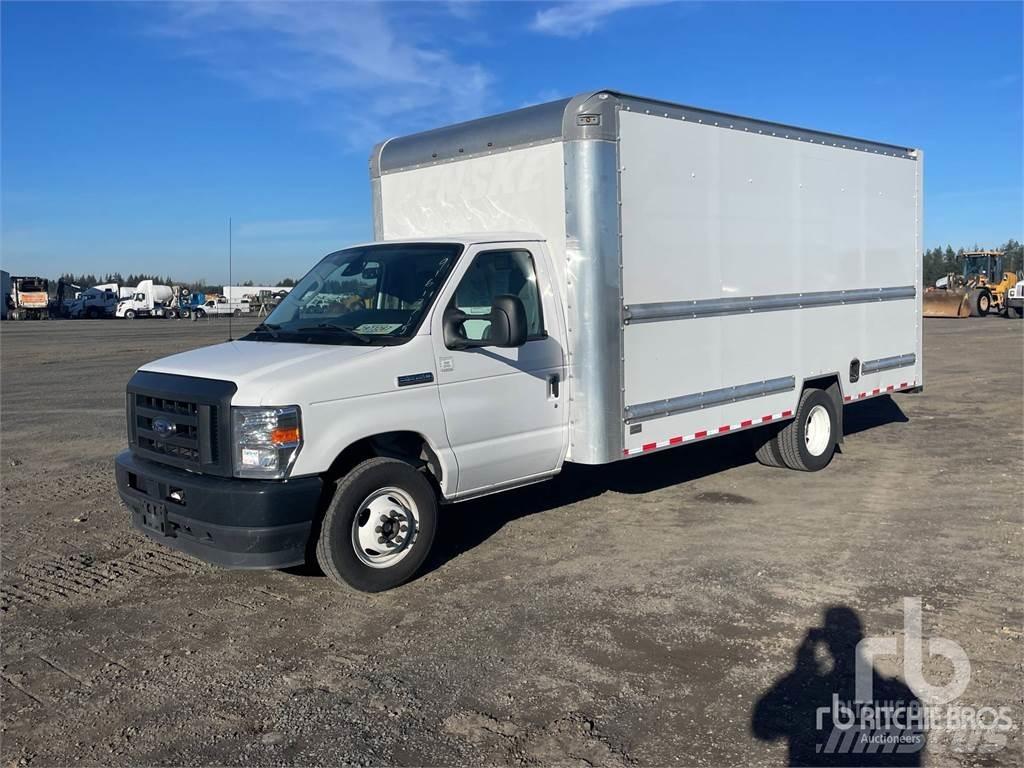 Ford E350 شاحنة مقفلة