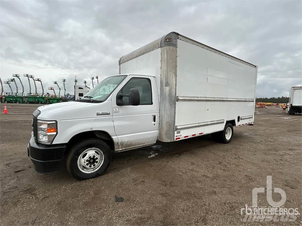 Ford E350 شاحنة مقفلة