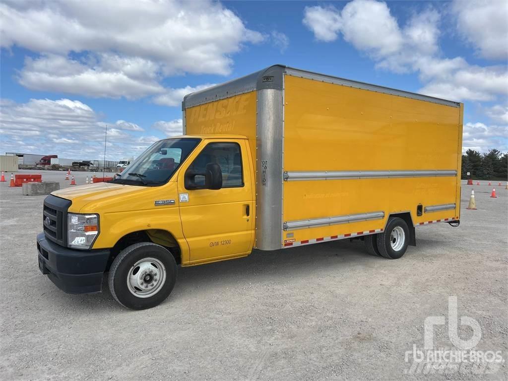 Ford E350 شاحنة مقفلة