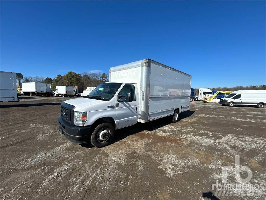 Ford E350 شاحنة مقفلة