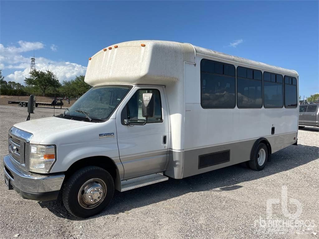 Ford E450 حافلة داخل المدينة