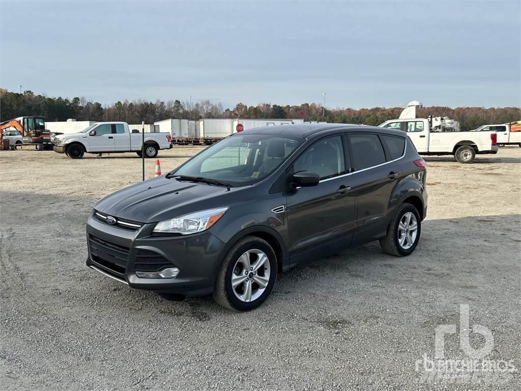 Ford ESCAPE شاحنات خفيفة/مفصلية الجوانب