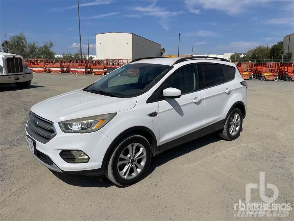 Ford ESCAPE شاحنات خفيفة/مفصلية الجوانب