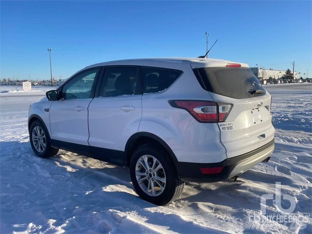 Ford ESCAPE شاحنات خفيفة/مفصلية الجوانب