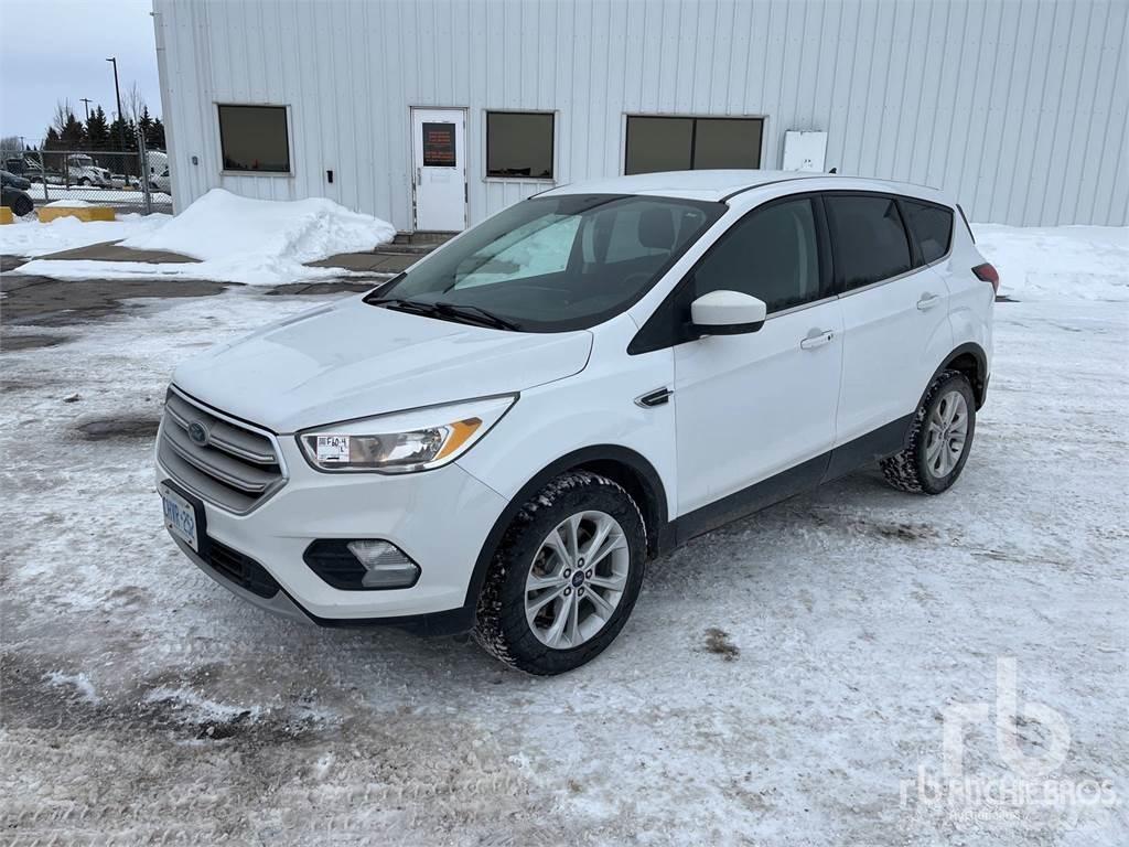 Ford ESCAPE شاحنات خفيفة/مفصلية الجوانب