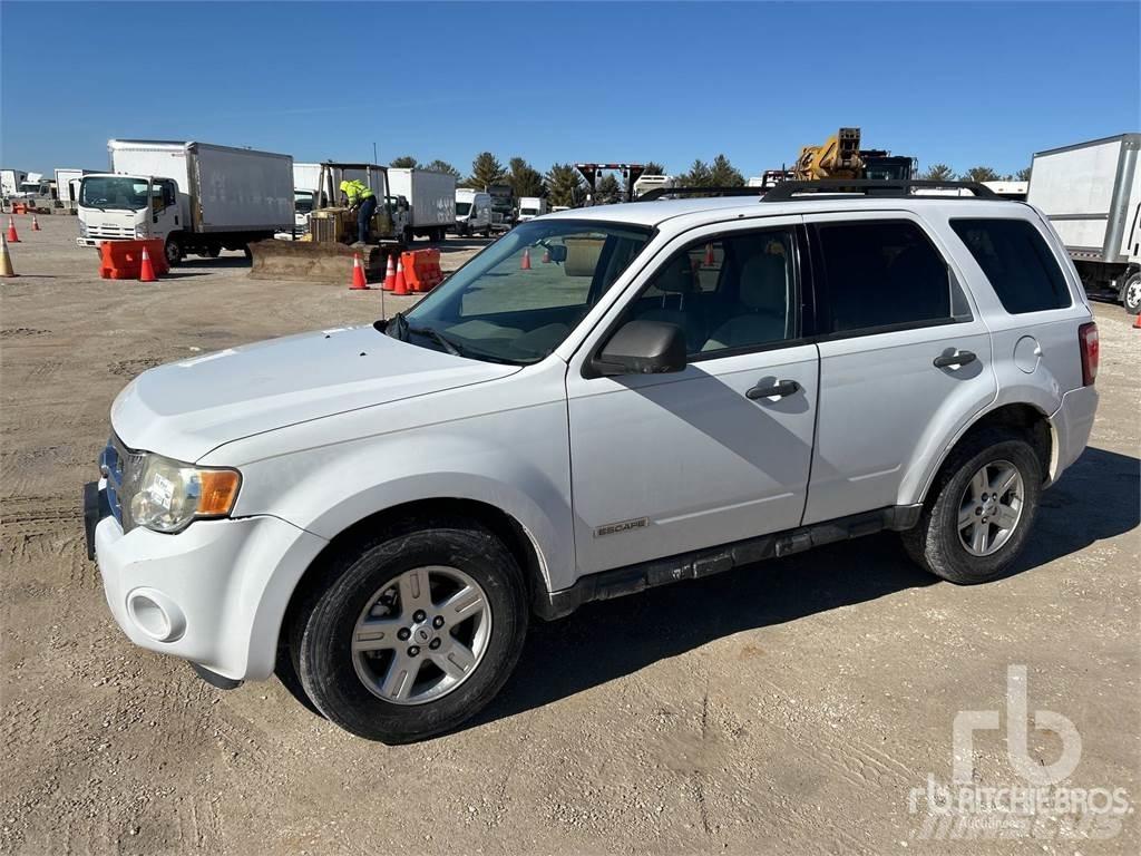 Ford ESCAPE شاحنات خفيفة/مفصلية الجوانب