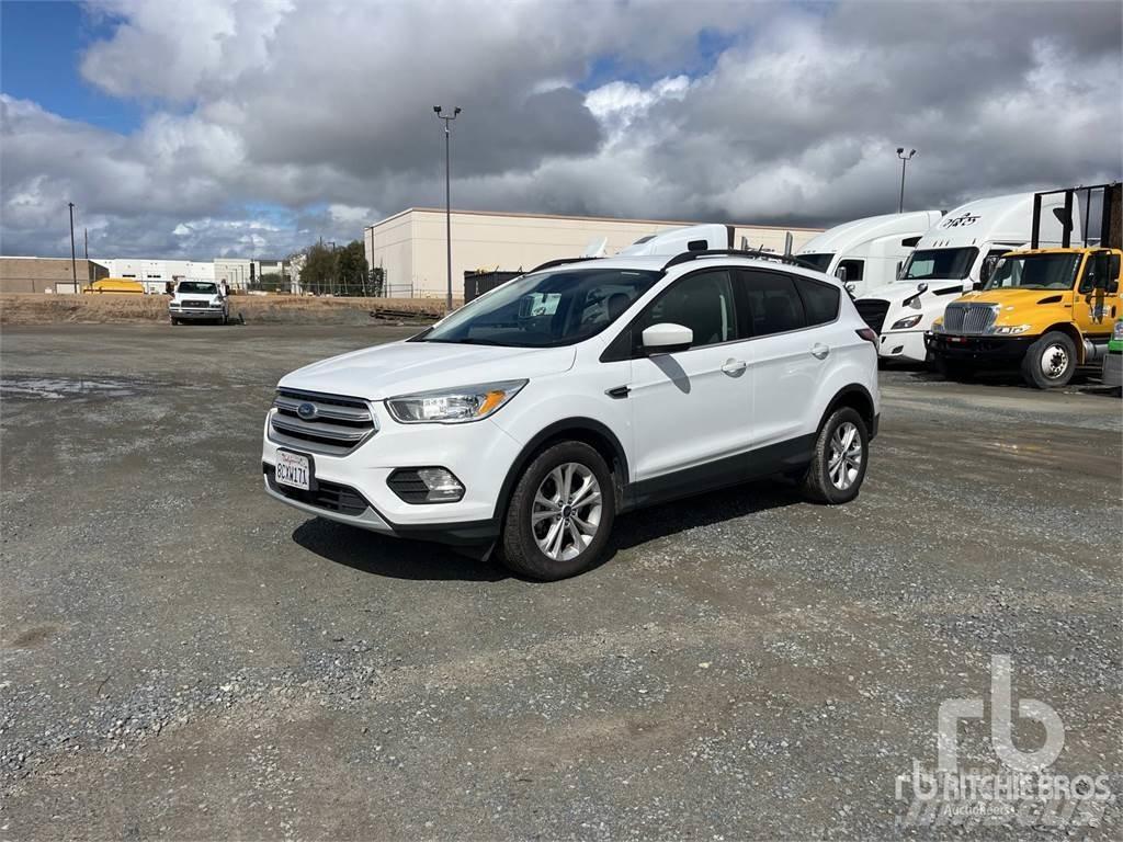 Ford ESCAPE شاحنات خفيفة/مفصلية الجوانب