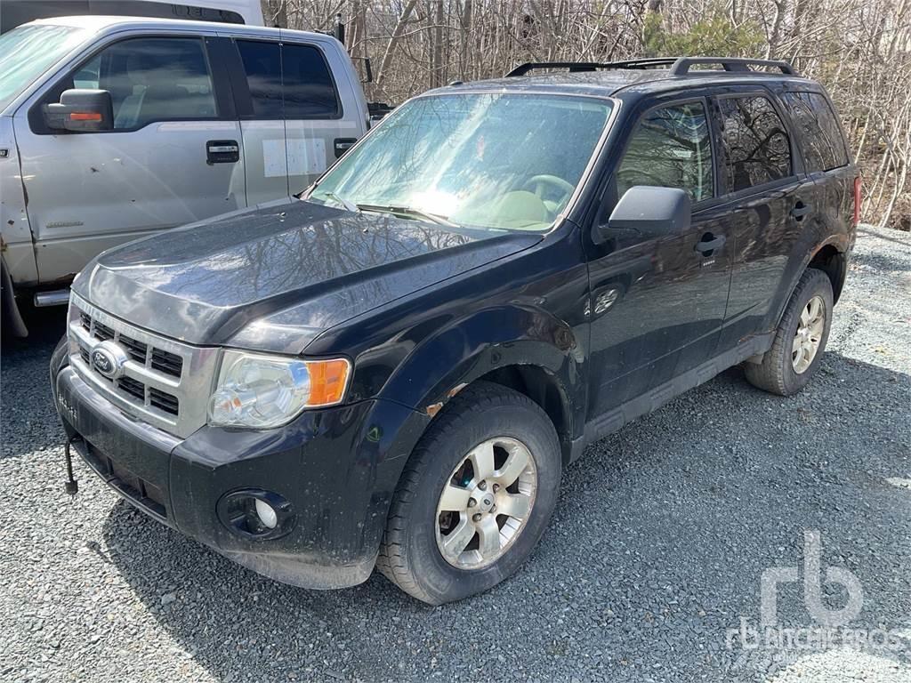 Ford ESCAPE شاحنات خفيفة/مفصلية الجوانب