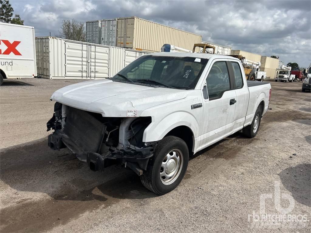 Ford F-150 شاحنات خفيفة/مفصلية الجوانب