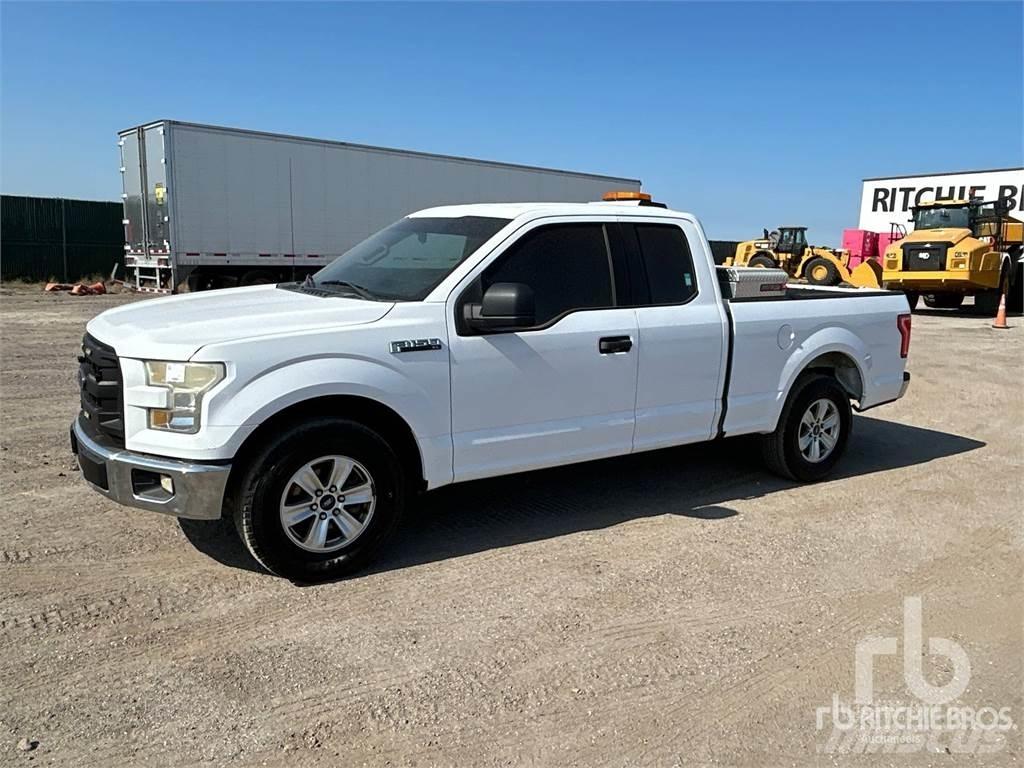 Ford F-150 شاحنات خفيفة/مفصلية الجوانب