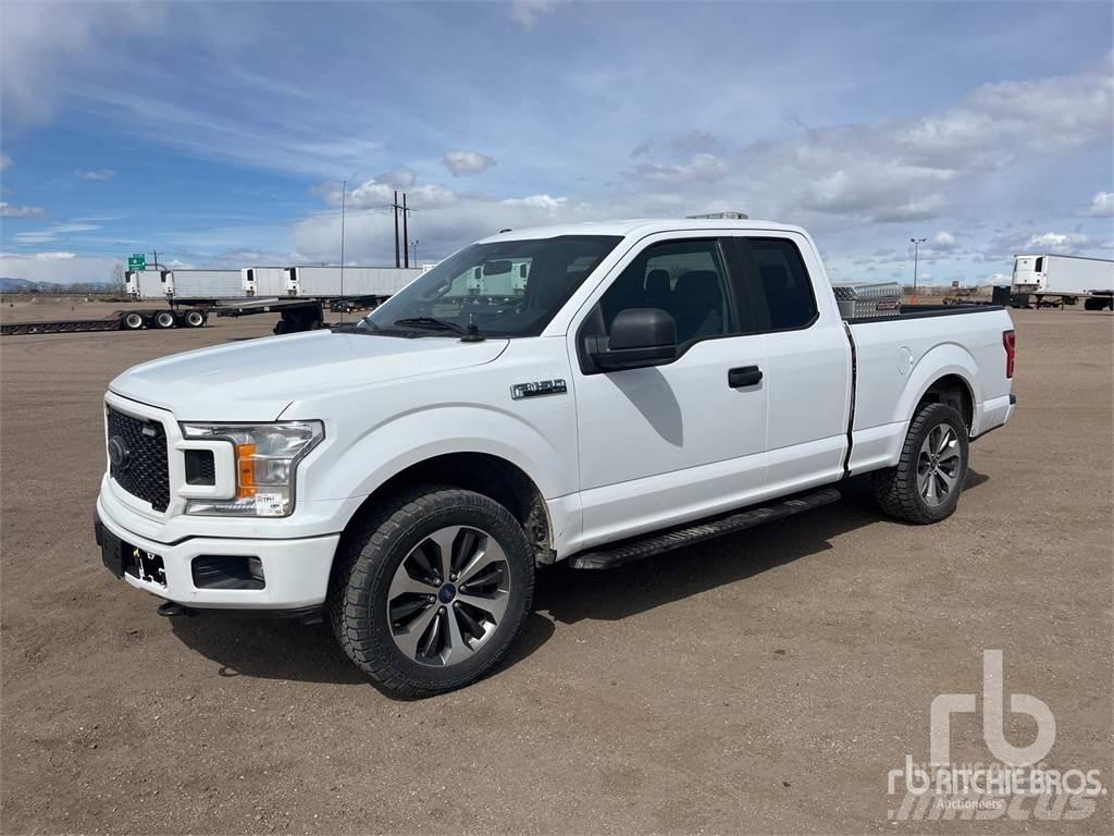 Ford F-150 شاحنات خفيفة/مفصلية الجوانب