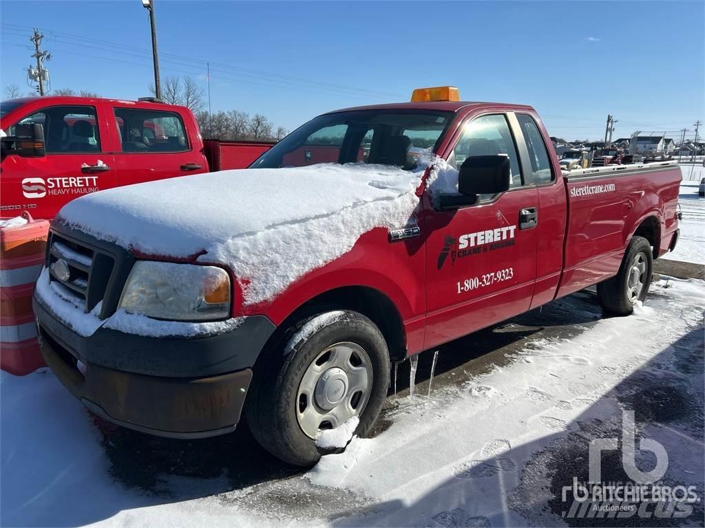 Ford F-150 شاحنات خفيفة/مفصلية الجوانب