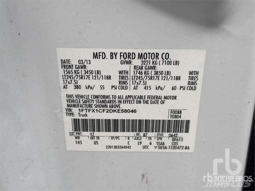 Ford F-150 شاحنات خفيفة/مفصلية الجوانب