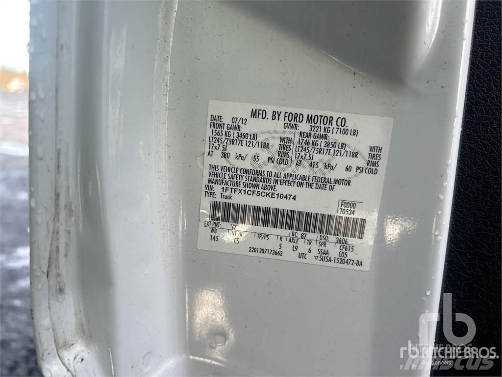 Ford F-150 شاحنات خفيفة/مفصلية الجوانب