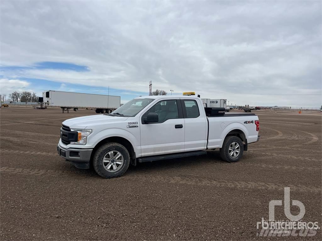Ford F-150 شاحنات خفيفة/مفصلية الجوانب
