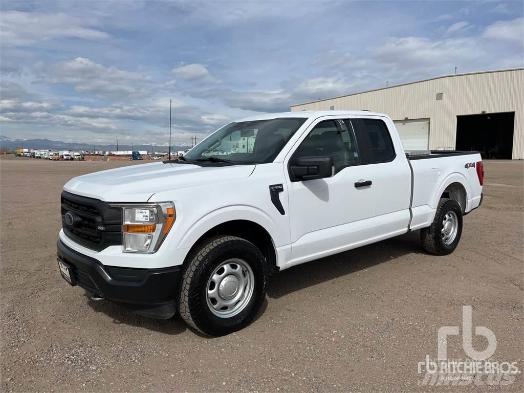 Ford F-150 شاحنات خفيفة/مفصلية الجوانب