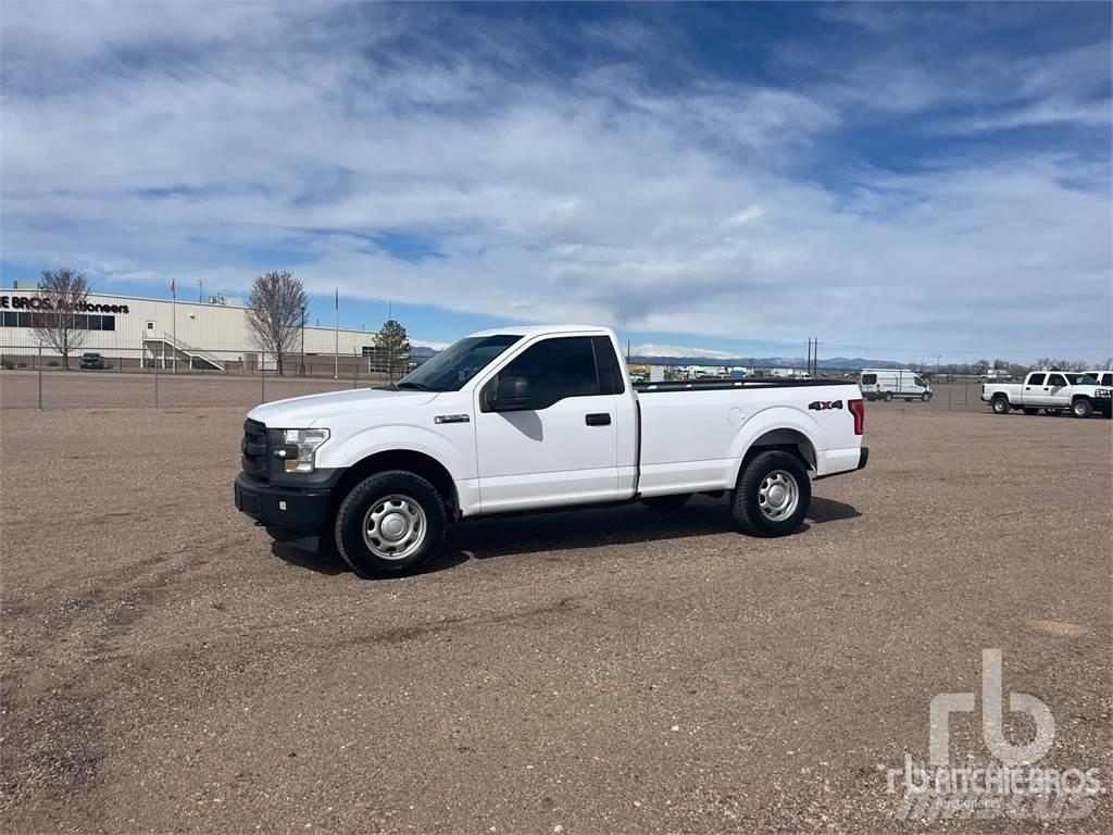Ford F-150 شاحنات خفيفة/مفصلية الجوانب
