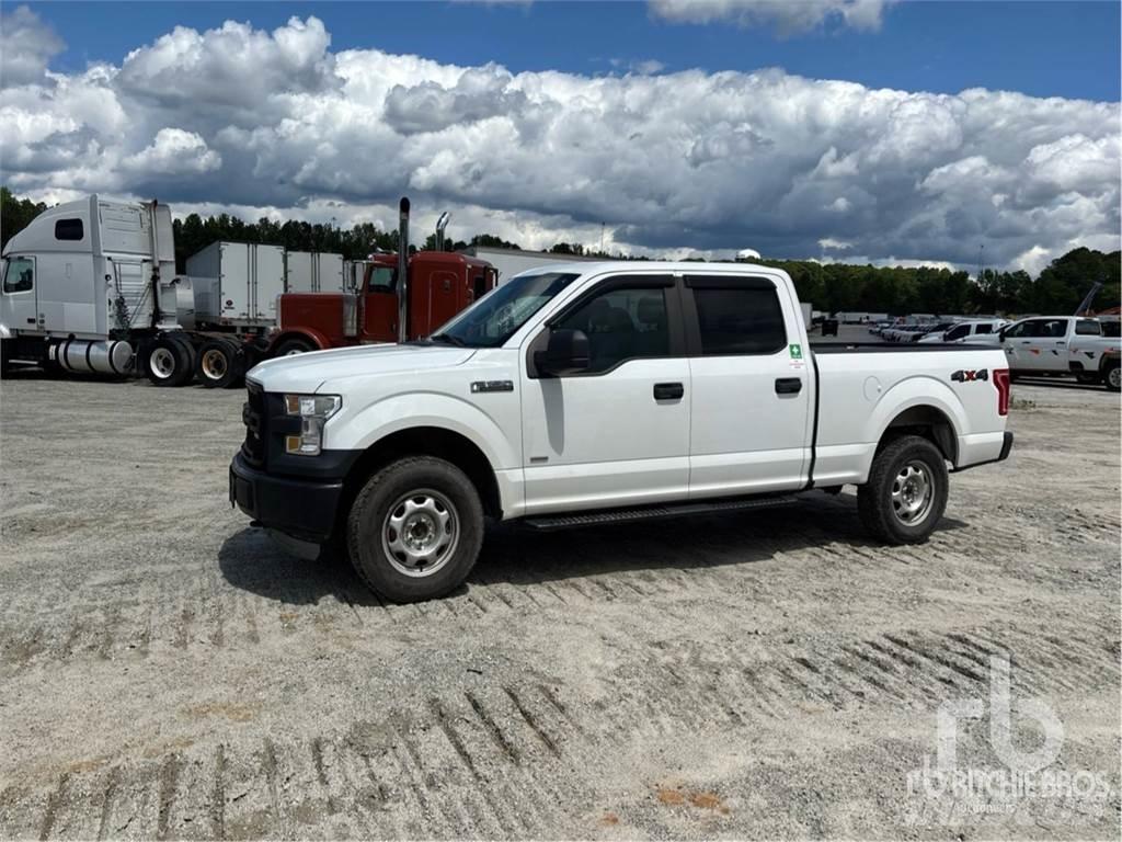 Ford F-150 شاحنات خفيفة/مفصلية الجوانب