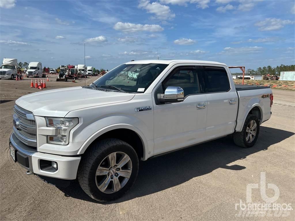 Ford F-150 شاحنات خفيفة/مفصلية الجوانب