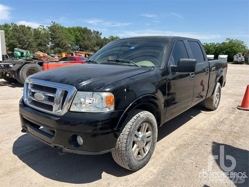 Ford F-150 شاحنات خفيفة/مفصلية الجوانب