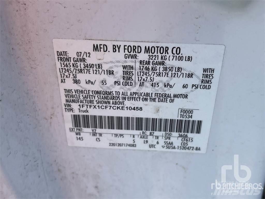 Ford F-150 شاحنات خفيفة/مفصلية الجوانب