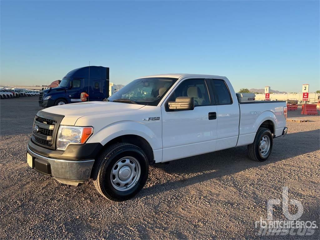 Ford F-150 شاحنات خفيفة/مفصلية الجوانب