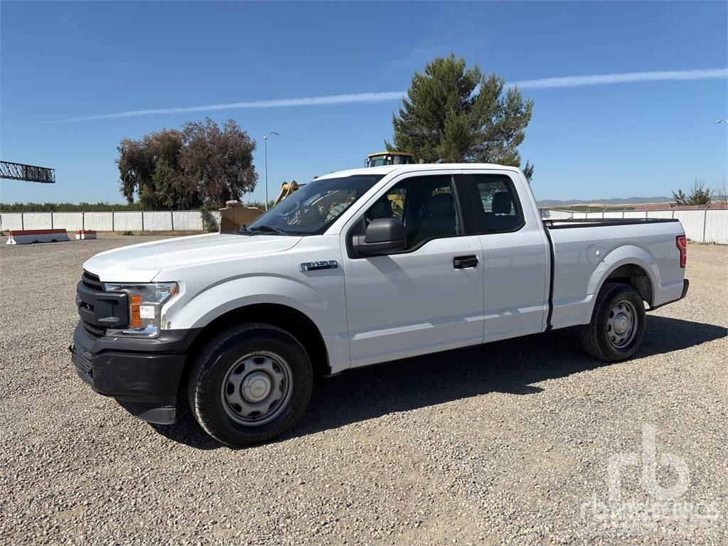 Ford F-150 شاحنات خفيفة/مفصلية الجوانب