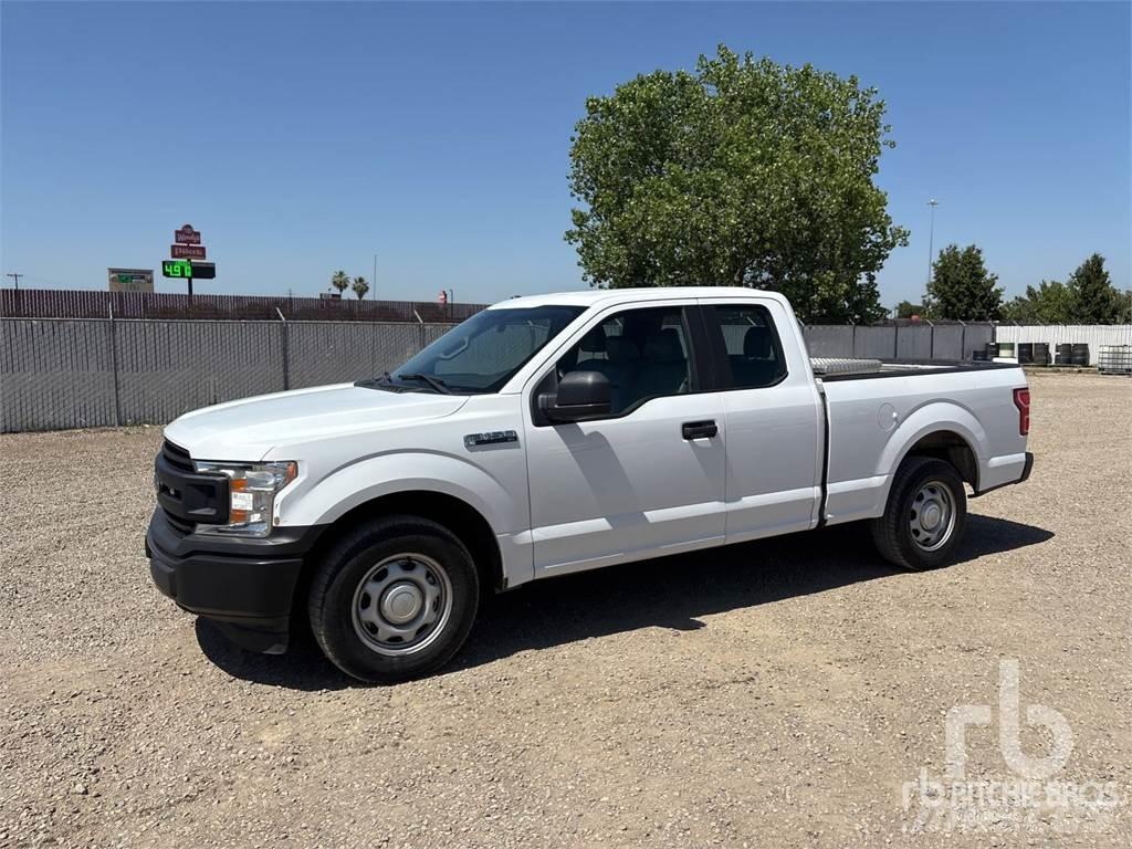Ford F-150 شاحنات خفيفة/مفصلية الجوانب