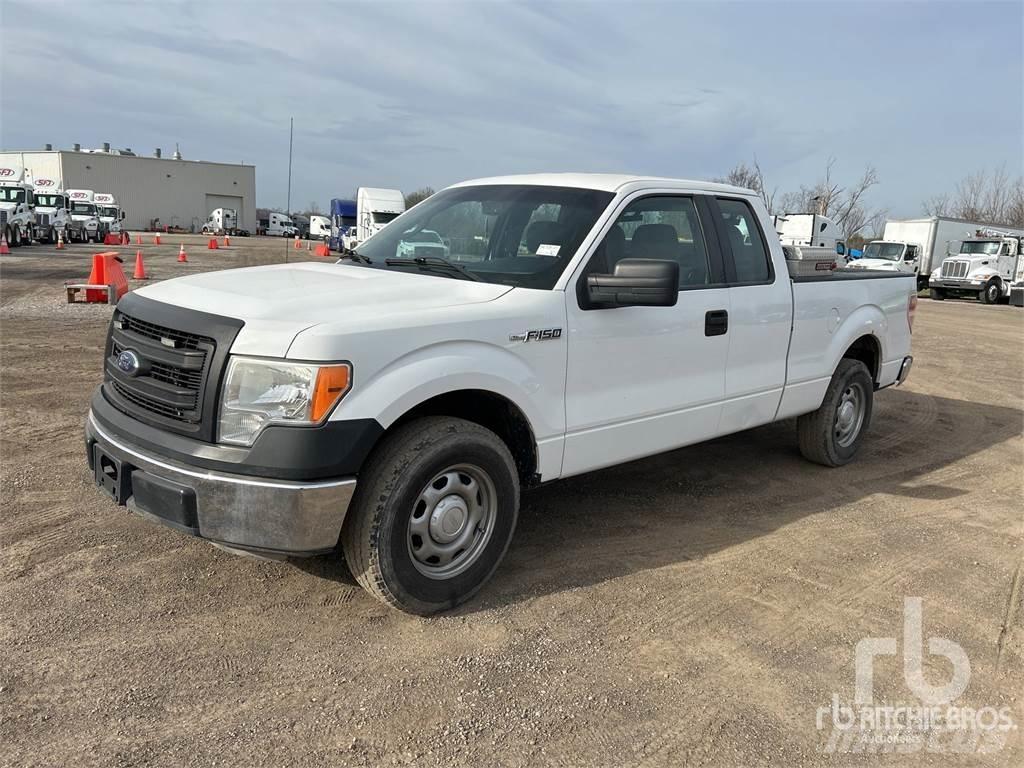 Ford F-150 شاحنات خفيفة/مفصلية الجوانب