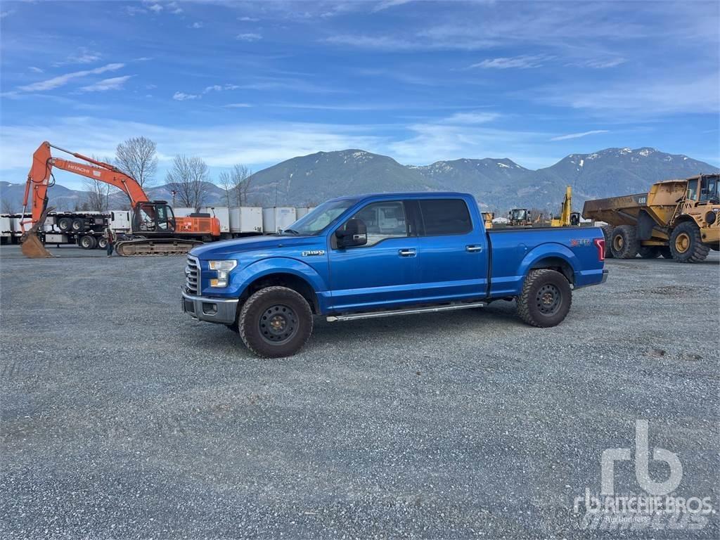Ford F-150 شاحنات خفيفة/مفصلية الجوانب