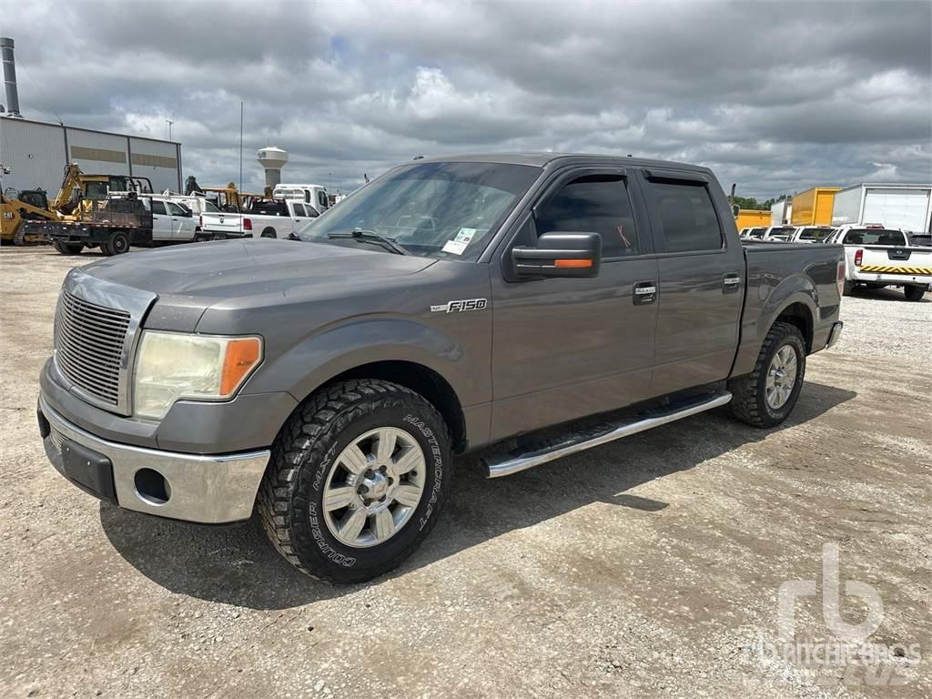 Ford F-150 شاحنات خفيفة/مفصلية الجوانب