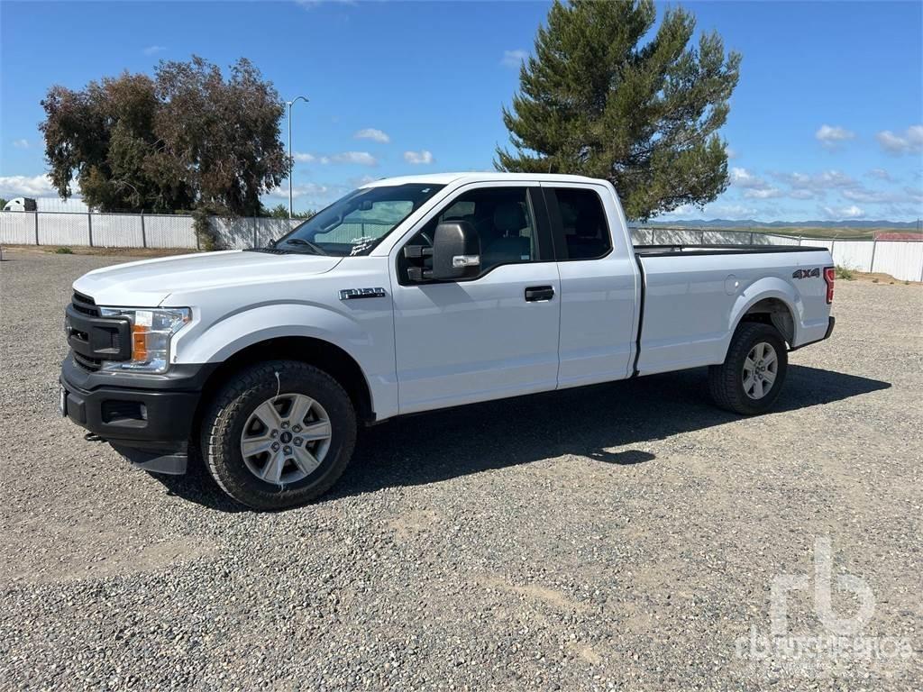 Ford F-150 شاحنات خفيفة/مفصلية الجوانب