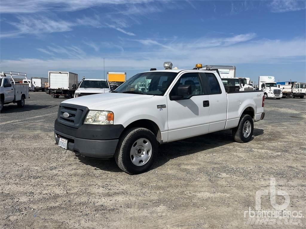 Ford F-150 شاحنات خفيفة/مفصلية الجوانب