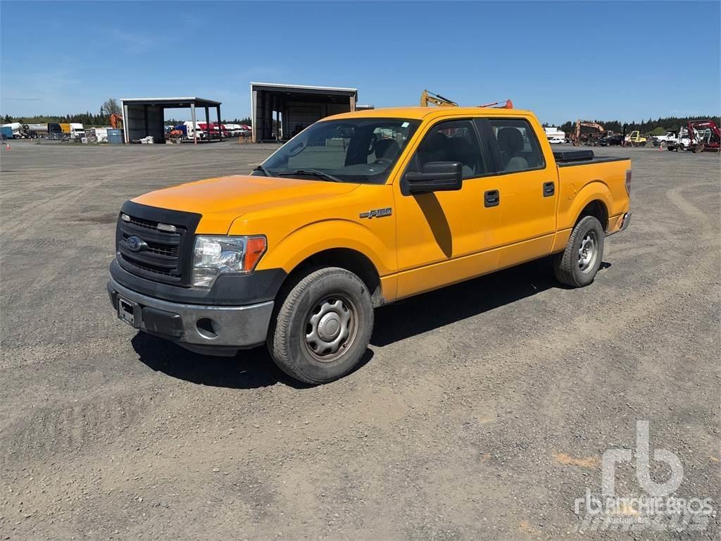 Ford F-150 شاحنات خفيفة/مفصلية الجوانب