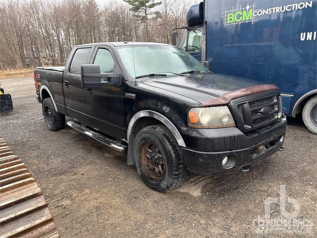 Ford F-150 شاحنات خفيفة/مفصلية الجوانب
