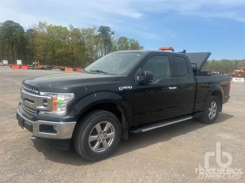 Ford F-150 شاحنات خفيفة/مفصلية الجوانب
