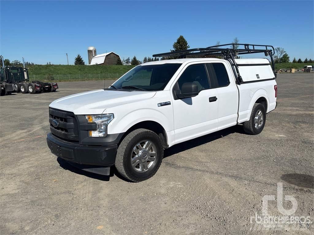 Ford F-150 شاحنات خفيفة/مفصلية الجوانب