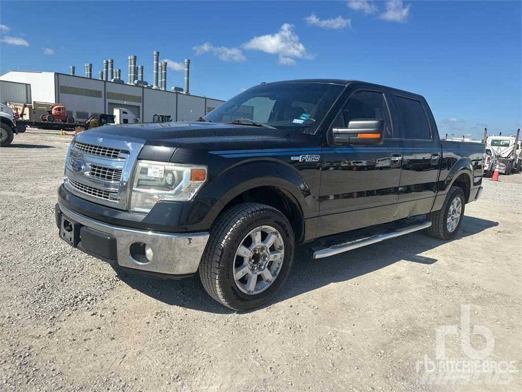 Ford F-150 شاحنات خفيفة/مفصلية الجوانب