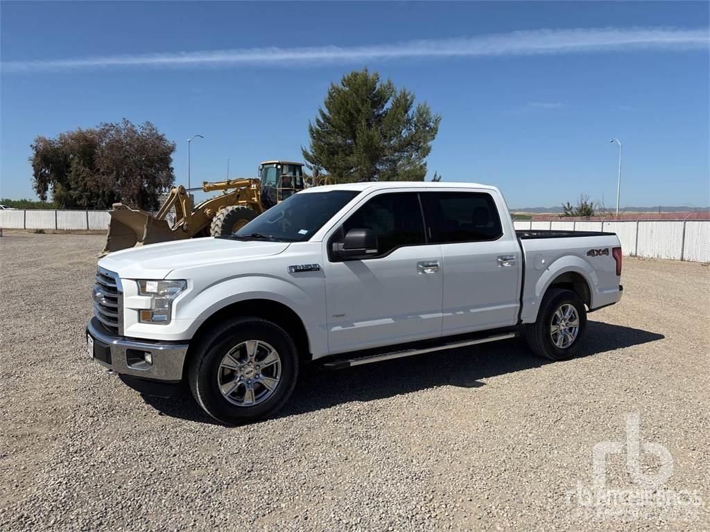 Ford F-150 شاحنات خفيفة/مفصلية الجوانب