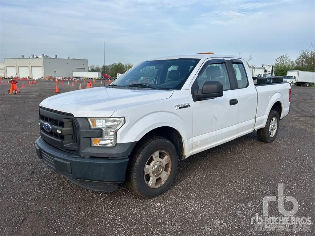 Ford F-150 شاحنات خفيفة/مفصلية الجوانب