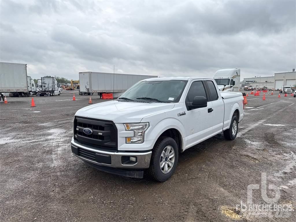 Ford F-150 شاحنات خفيفة/مفصلية الجوانب