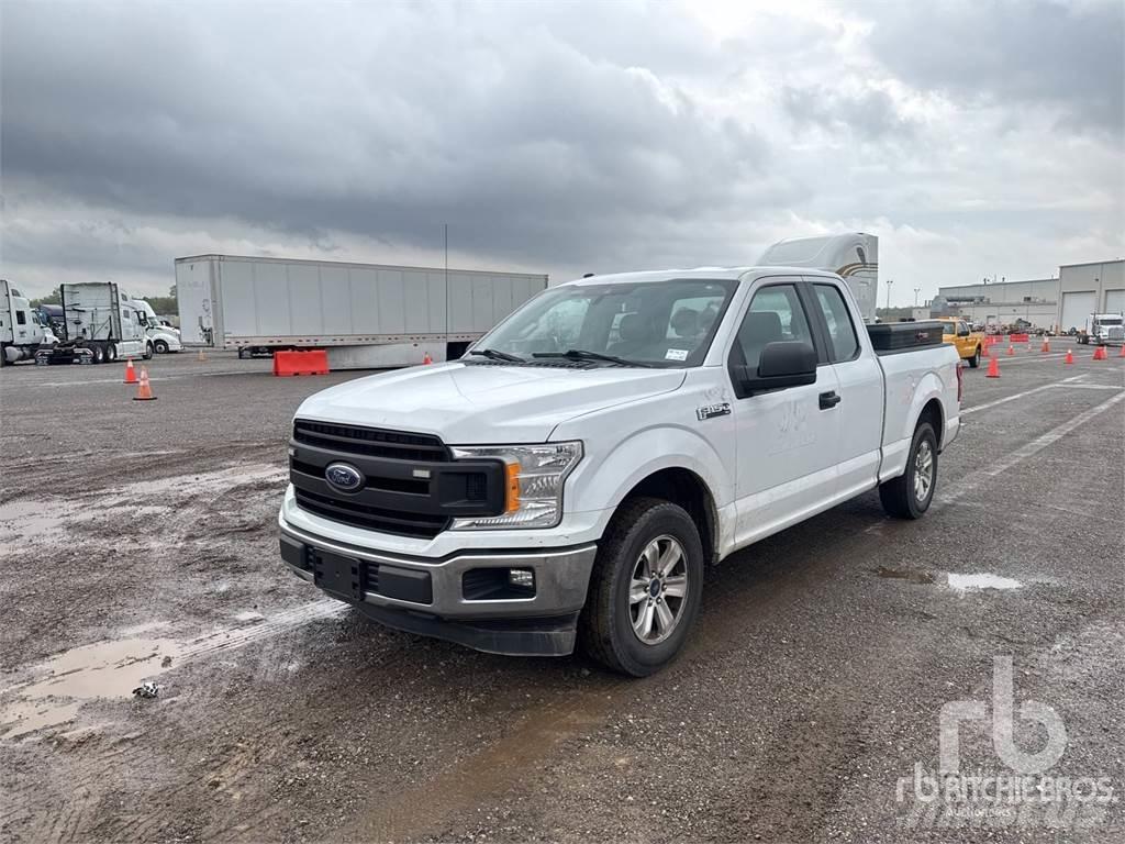Ford F-150 شاحنات خفيفة/مفصلية الجوانب