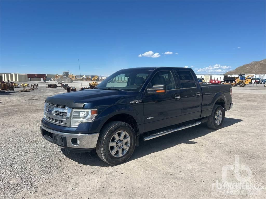 Ford F-150 XL شاحنات خفيفة/مفصلية الجوانب