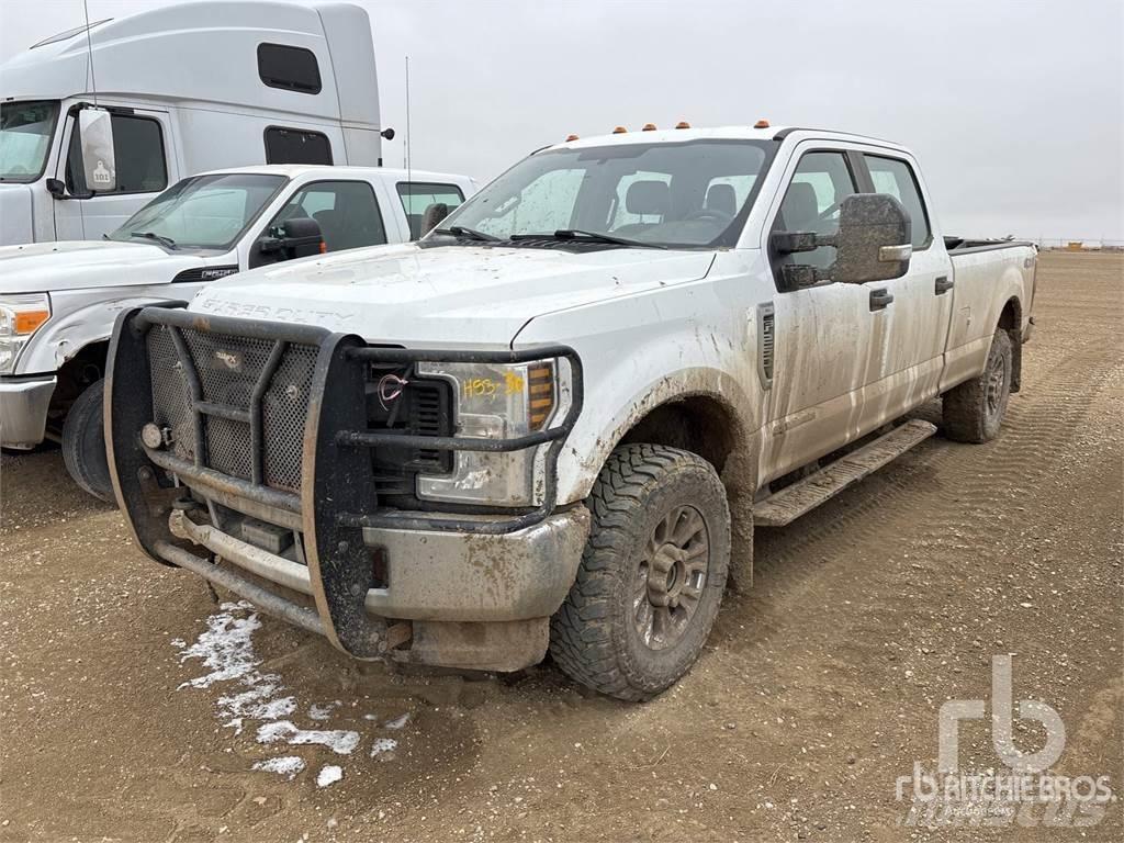 Ford F-250 شاحنات خفيفة/مفصلية الجوانب