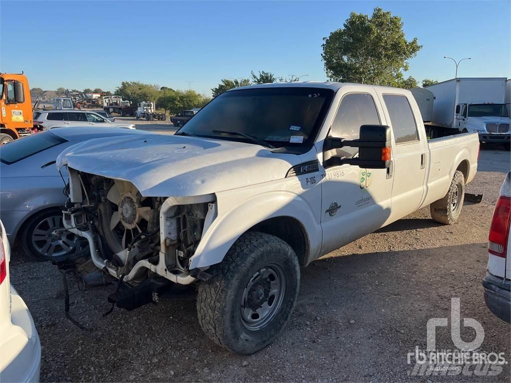 Ford F-250 شاحنات خفيفة/مفصلية الجوانب