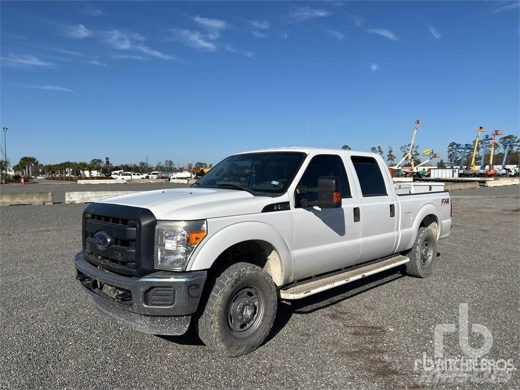Ford F-250 شاحنات خفيفة/مفصلية الجوانب