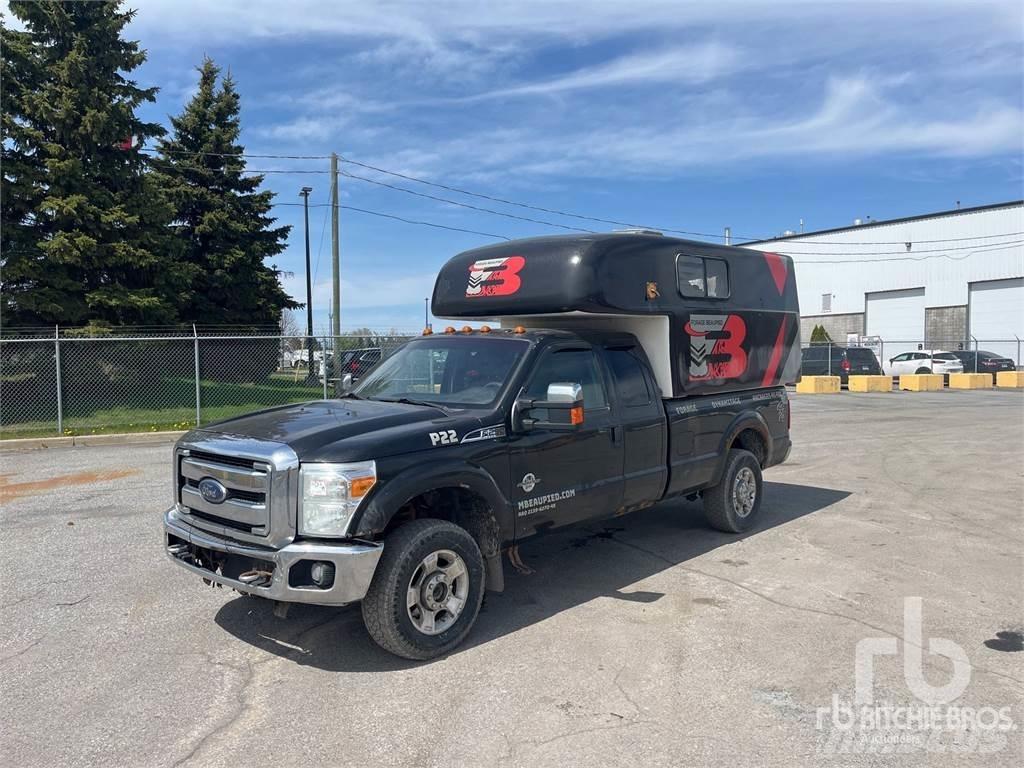 Ford F-250 شاحنات خفيفة/مفصلية الجوانب