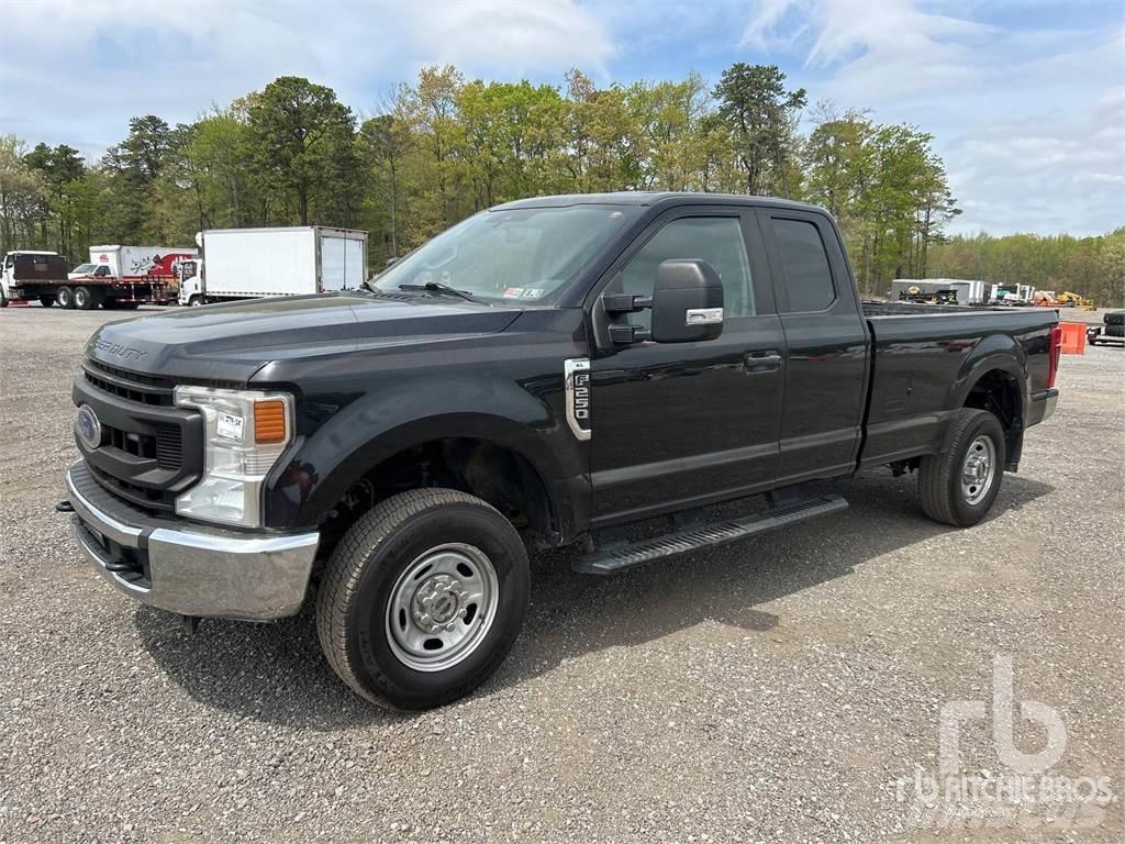 Ford F-250 شاحنات خفيفة/مفصلية الجوانب