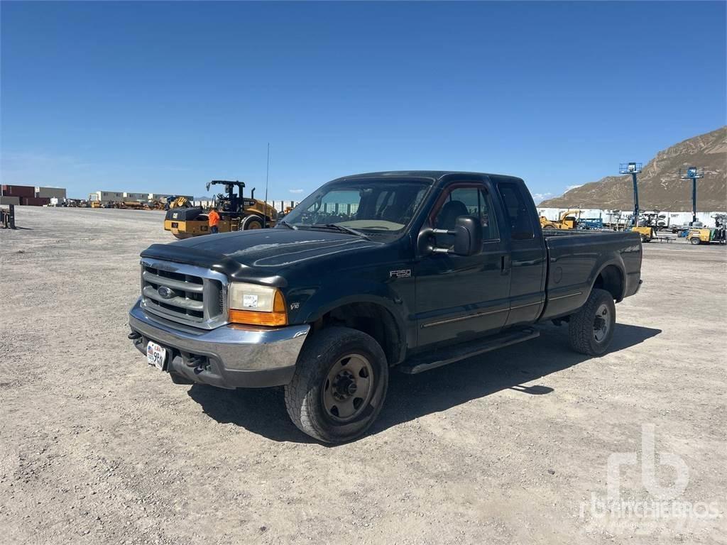 Ford F-250 شاحنات خفيفة/مفصلية الجوانب